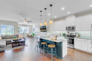 2554 Egret Shores Dr, Orlando, FL 32825, Sold 11/02/21