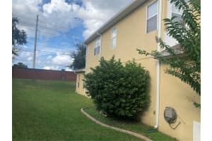 1620 Whitefriar Dr, Ocoee, FL 34761, Sold 04/18/22