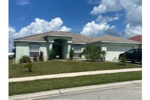 525 Drayton Rd, Winter Haven, FL 33884, Sold 04/04/22