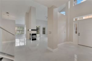 7426 GREEN TREE DR #113, ORLANDO, FL 32819 Sold 10/18/22