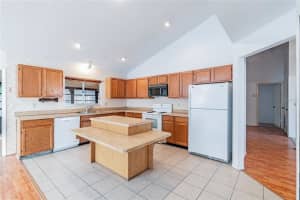 7408 Bordwine Dr, Orlando, FL 32818, Sold 12/03/21