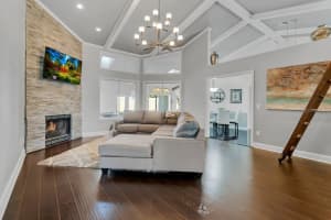 7910 Canyon Lake Cir, Orlando, FL 32835, Sold 11/12/21