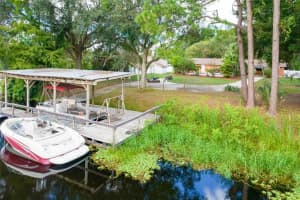 28428 Tammi Dr, Tavares, FL 32778, Sold 01/18/22