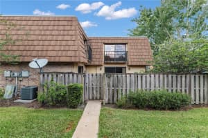 5263 Coral Ct, Orlando, FL 32811, Sold 10/28/21