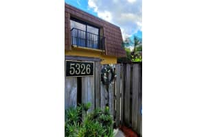 5326 Brook Ct, Orlando, FL 32811, Sold 12/17/21