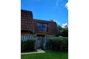 5326 Brook Ct, Orlando, FL 32811, Sold 12/17/21