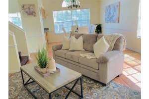 2203 Canonero Ct, Orlando, FL 32825, Sold 11/16/21