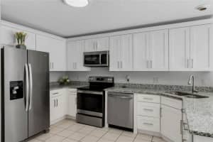 6532 Piccadilly Ln, Orlando, FL 32835, Sold 01/12/22