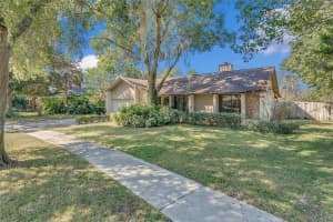 4132 Winderlakes Dr, Orlando, FL 32835, Sold 02/01/22