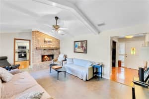 4132 Winderlakes Dr, Orlando, FL 32835, Sold 02/01/22