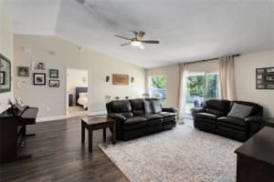 4807 Pierce Arrow Dr, Apopka, FL 32712, Sold 11/30/21