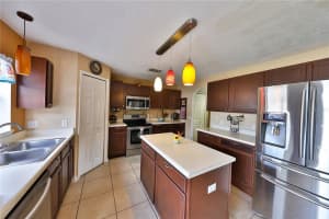 358 Lake Shepard Dr, Apopka, FL 32703, Sold 11/30/21