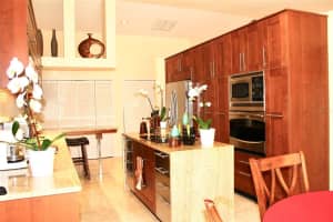 4521 Woodlands Village Dr, Orlando, FL 32835, Sold 12/07/21