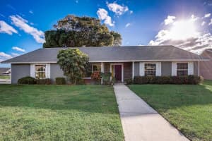 715 Kristina Ct, Port Orange, FL 32127, Sold 12/21/21