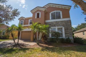 2804 Scenic Ln, Kissimmee, FL 34744, Sold 11/30/21