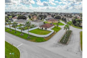 448 Elderberry Dr, Davenport, FL 33897, Sold 12/06/21