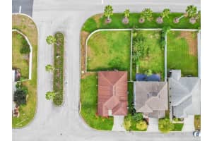 448 Elderberry Dr, Davenport, FL 33897, Sold 12/06/21
