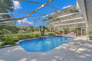 1009 Pine Shadow Dr, Apopka, FL 32712, Sold 12/10/21