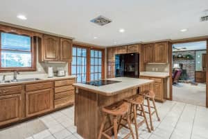 211 Hunters Trail, Longwood, FL 32779, Sold 11/30/21