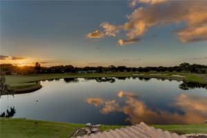 6206 Dartmoor Ct, Orlando, FL 32819, Sold 02/15/22