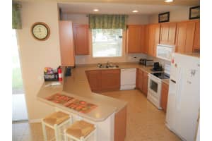 3032 Seaview Castle Dr, Kissimmee, FL 34746, Sold 12/14/21