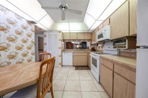 17 Escondido Cir, Altamonte Springs, FL 32701, Sold 12/10/21