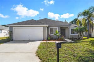 204 Paradise Woods Pl, Davenport, FL 33896, Sold 11/29/21