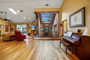 441 Whispering Oak Ln, Apopka, FL 32712, Sold 12/07/21