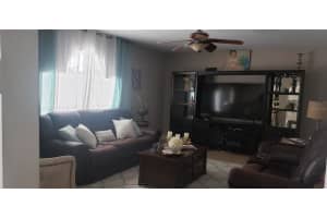 4201 Newtonhall Dr, Orlando, FL 32826, Sold 02/10/22