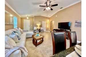 1132 Maumee St, Orlando, FL 32828, Sold 12/27/21