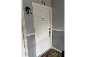292 Lewfield Cir, Winter Park, FL 32792, Sold 12/27/21