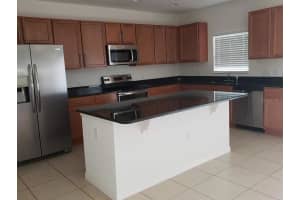 5048 Beauclair St, Kissimmee, FL 34758, Sold 01/26/22