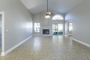 1494 Hyde Park Dr, Winter Park, FL 32792, Sold 12/08/21