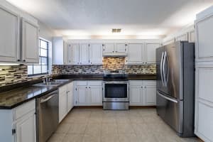 1494 Hyde Park Dr, Winter Park, FL 32792, Sold 12/08/21