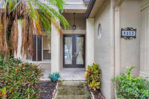 8202 Lake Crowell Cir, Orlando, FL 32836, Sold 12/17/21