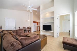 1059 David Walker Dr, Tavares, FL 32778, Sold 05/31/22