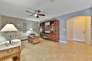 469 Dominish Estates Dr, Apopka, FL 32712, Sold 12/29/21