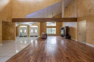 304 E Greentree Ln, Lake Mary, FL 32746, Sold 02/28/22