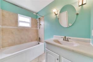 10413 Larissa St, Orlando, FL 32821, Sold 12/17/21