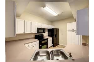5578 Metrowest Blvd, Orlando, FL 32811, Sold 02/01/22