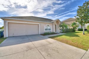 372 Fish Hawk Dr, Winter Haven, FL 33884, Sold 04/13/22