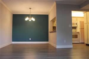 1015 Pine Ridge Cir, Sanford, FL 32773, Sold 12/30/21