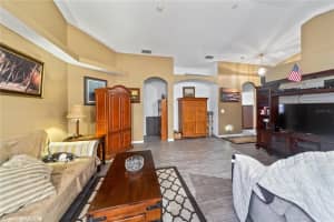 400 Royal Ridge Dr, Davenport, FL 33837, Sold 12/17/21