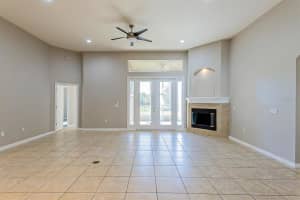 316 Burchington Dr, DeBary, FL 32713, Sold 03/03/22