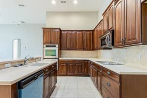 316 Burchington Dr, DeBary, FL 32713, Sold 03/03/22
