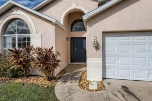 4629 Eagle Peak Dr, Kissimmee, FL 34746, Sold 12/22/21