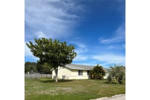 1561 SE Collette Cir, Port St. Lucie, FL 34952, Sold 03/02/22