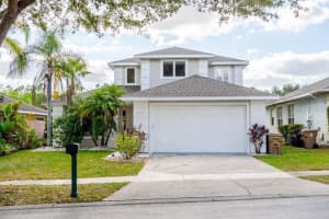 2926 Sunset Lakes Blvd, Kissimmee, FL 34747, Sold 03/04/22