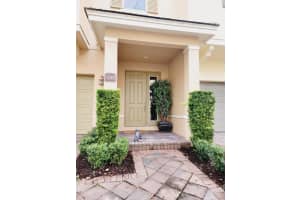 1243 Bolton Pl, Lake Mary, FL 32746, Sold 01/10/22