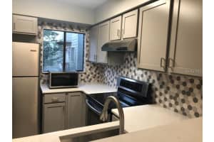 205 SCOTTSDALE SQUARE, WINTER PARK, FL 32792 Sold 08/10/24